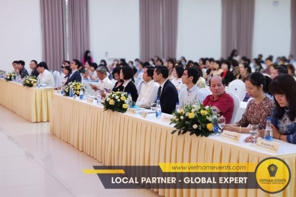  7 reasons for choosing VietnamEvents to organize professional workshops