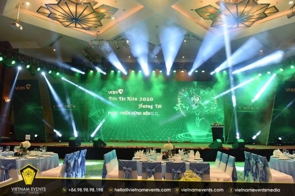 How to organize unique and impressive Year-End Party 2020 for enterprises