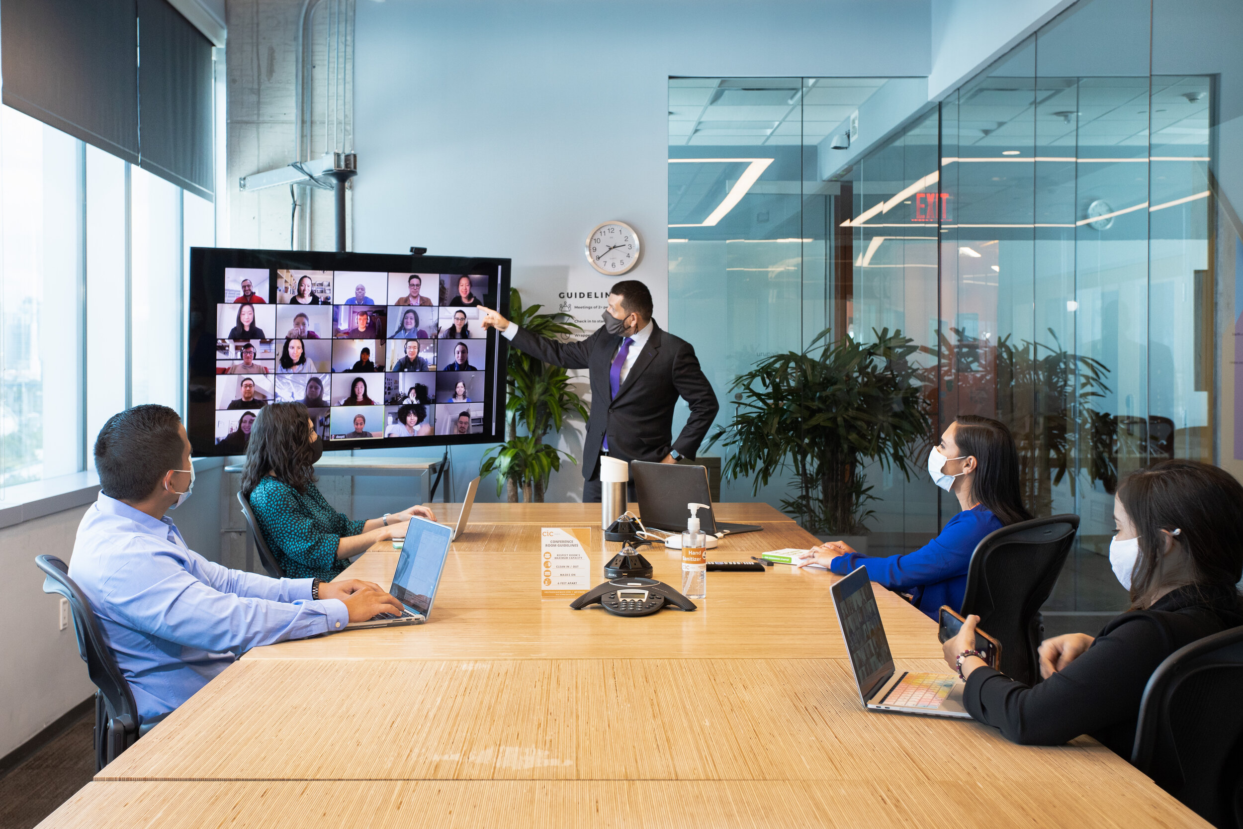 Hybrid meetings help increase your reach and attendance