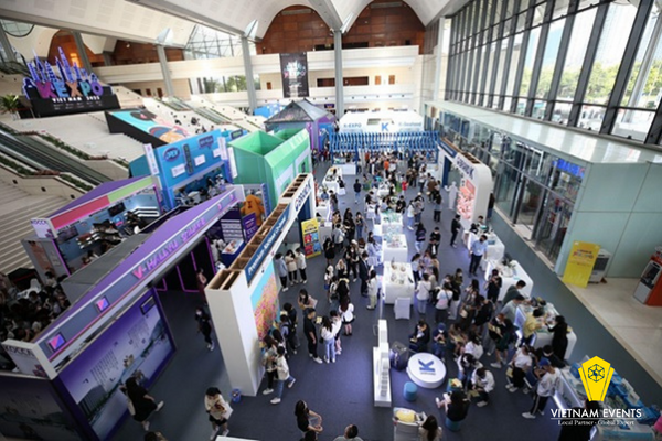 K-Culture Exhibition attracts a great number of young people who love Korean culture