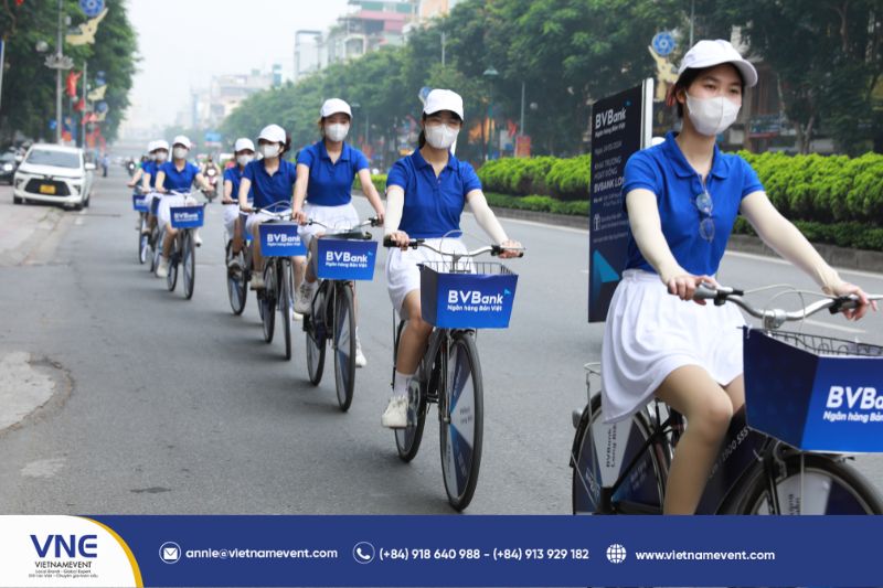 Professional roadshow organization service by VietnamEvent