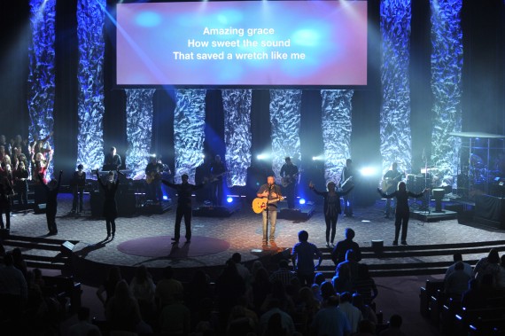 Popular and Beautiful Outdoor Stage Designs